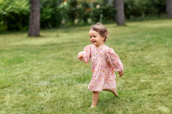 childhood-leisure-and-people-concept-happy-litt-2025-10-03-01-59-19-utc - SKIDamarink KIDs