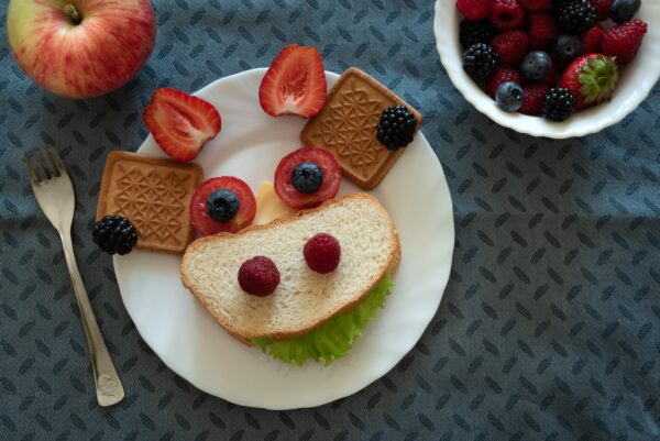 bread-2025-01-09-00-24-51-utc - SKIDamarink KIDs Healthy eating habits for kids, nutrition affects child behavior, create food faces to make nutritious food fun